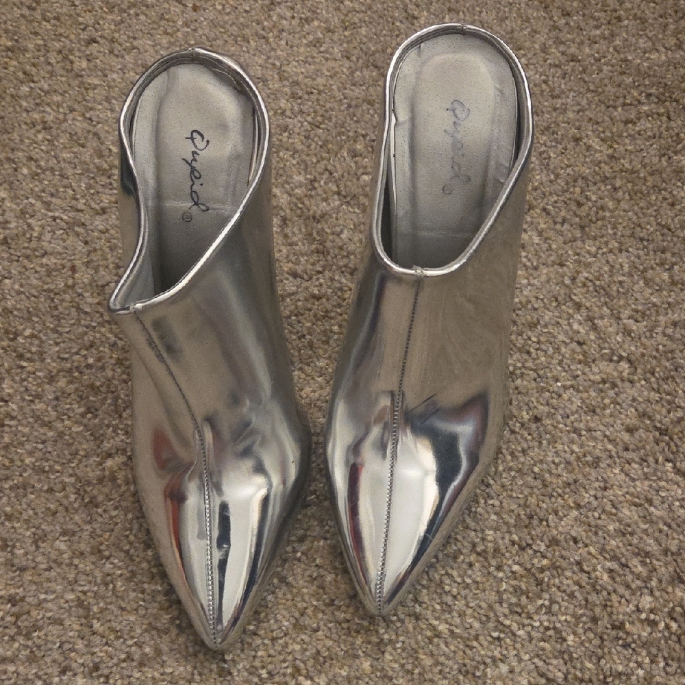 Qupid Metallic Silver Women's Mules